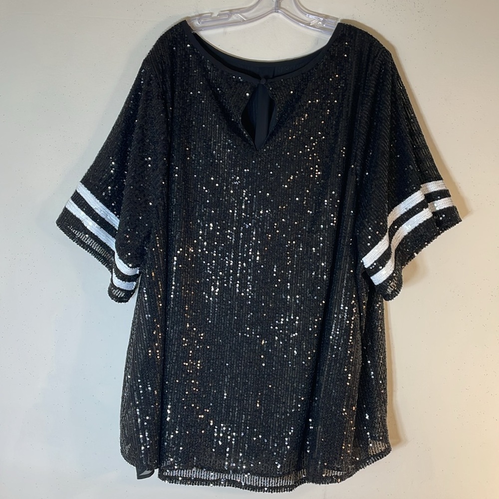 NEW! Torrid Abbey Blouse - Sequin Football Stripe Black. 5X. - Picture 12 of 13